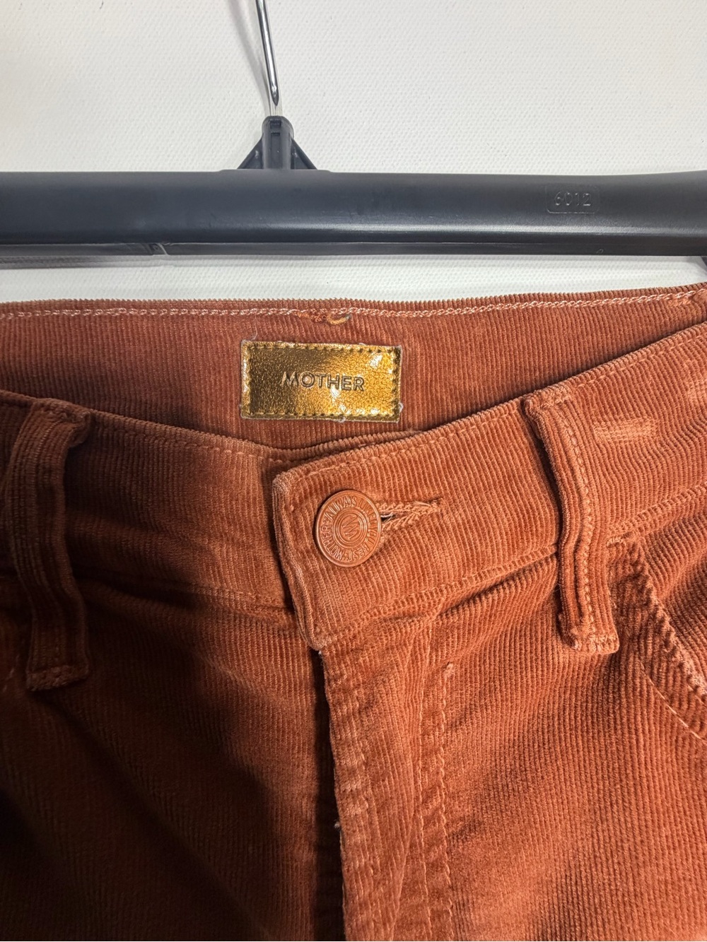 MOTHER Corduroy Pants in Rust Orange size 25 excellent condition - Picture 2 of 8